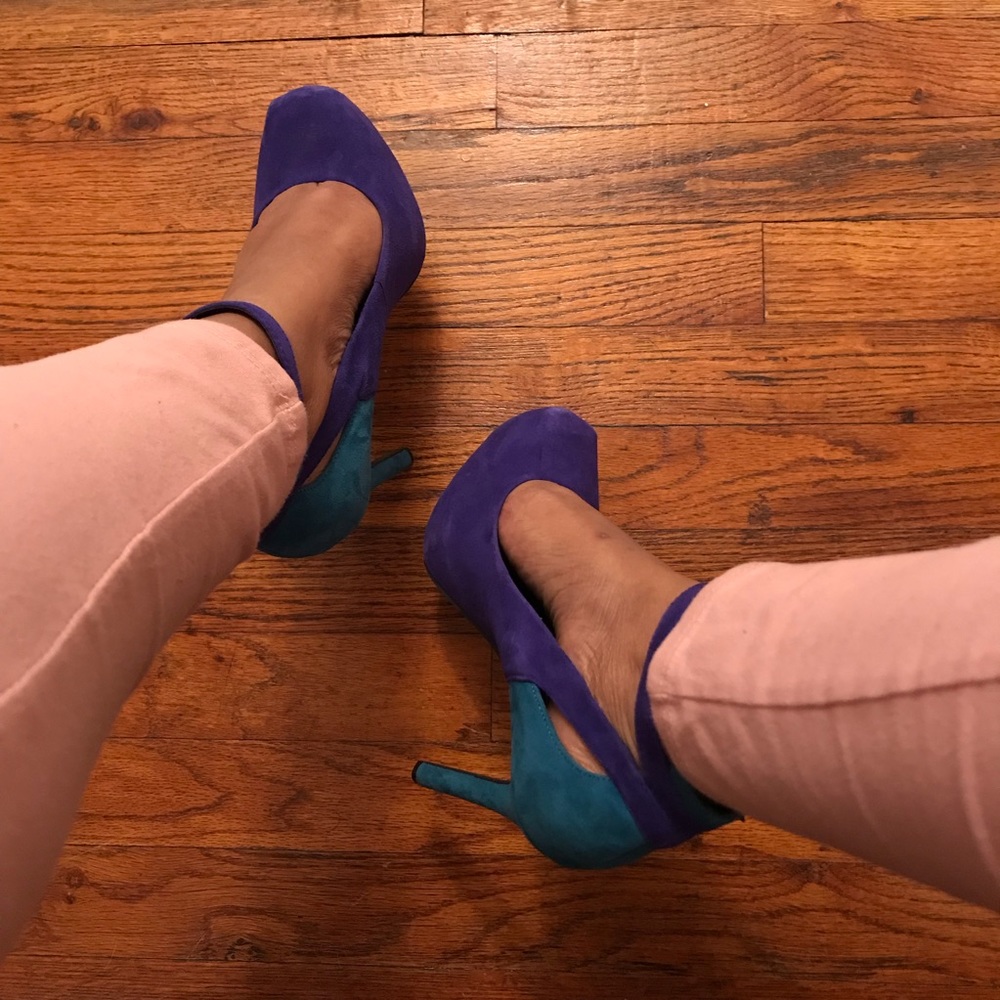Jessica Simpson Blue Pumps